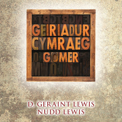 Geiriadur Cymraeg Gomer is Published